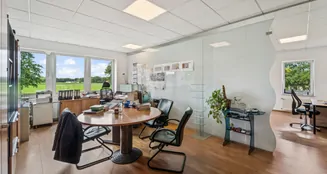 von_poll_real_estate_property_25271042_image_8