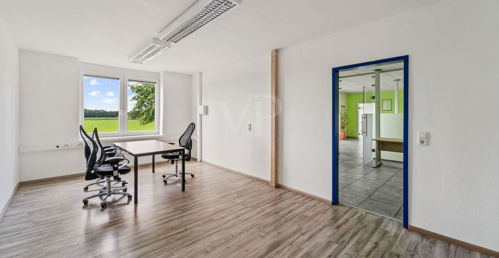Büro OG Gebäude 1