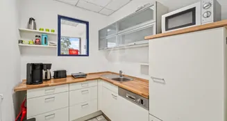 von_poll_real_estate_property_25271044_image_12