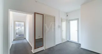 von_poll_real_estate_property_25271055_image_11