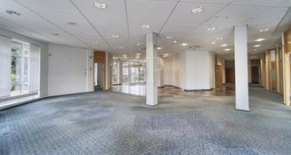 von_poll_real_estate_property_25271061_image_0