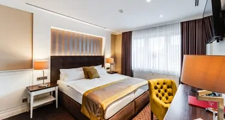 von_poll_real_estate_property_25271071_image_18