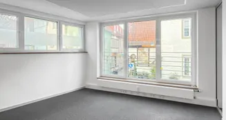 von_poll_real_estate_property_26271004_image_12