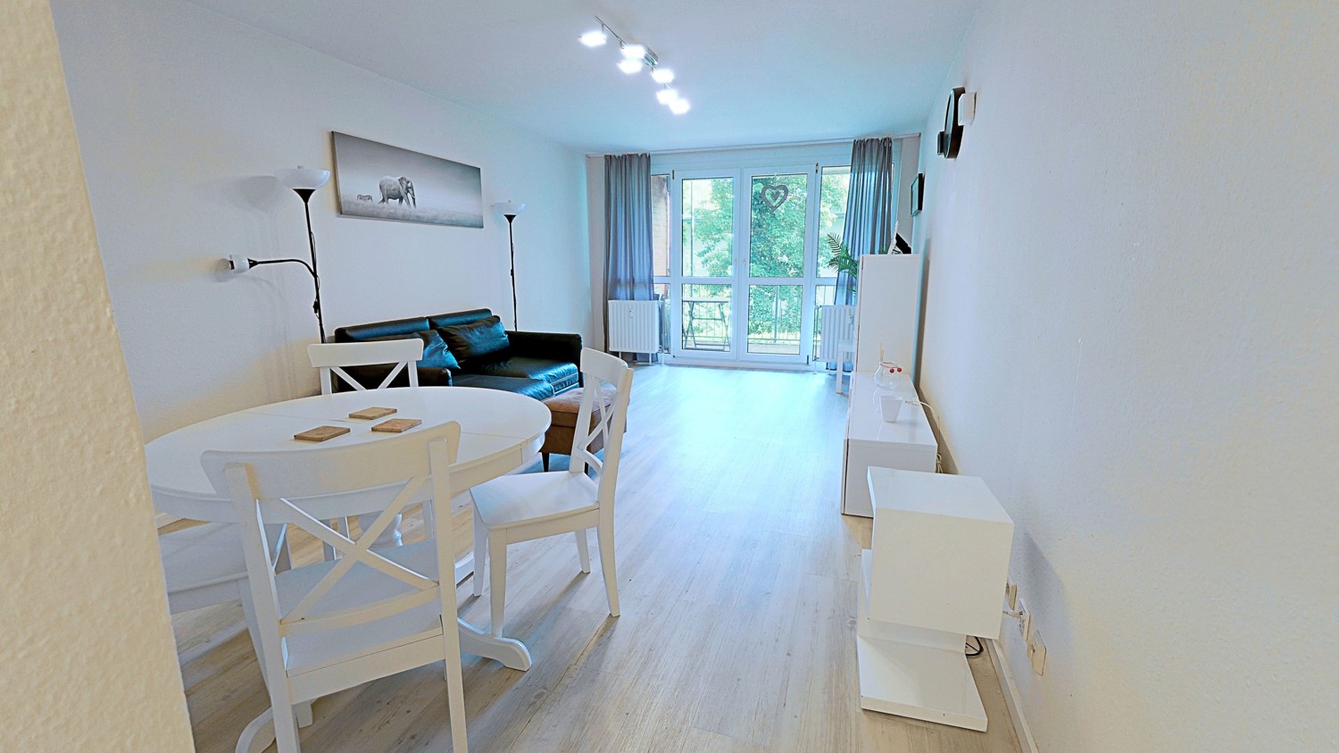 Wohn- und Esszimmer Ansicht 3