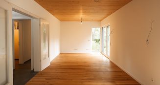 von_poll_real_estate_property_25140226_image_2