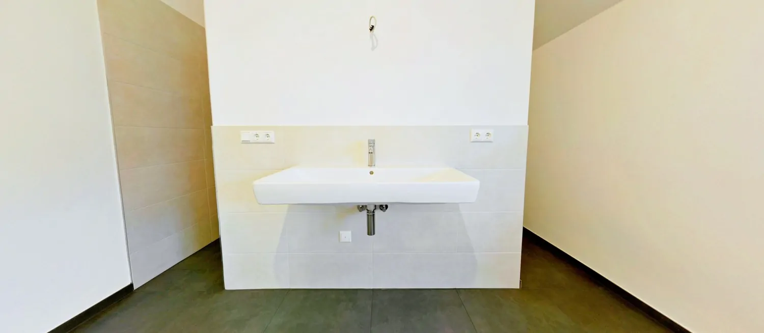 Badezimmer Ansicht 2