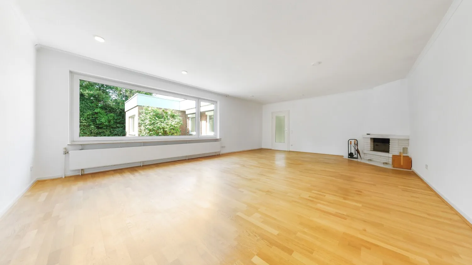 Wohnzimmer Ansicht 1