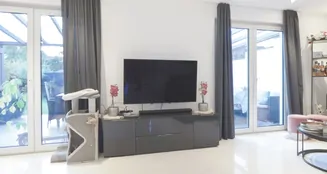 von_poll_real_estate_property_25140240_image_3