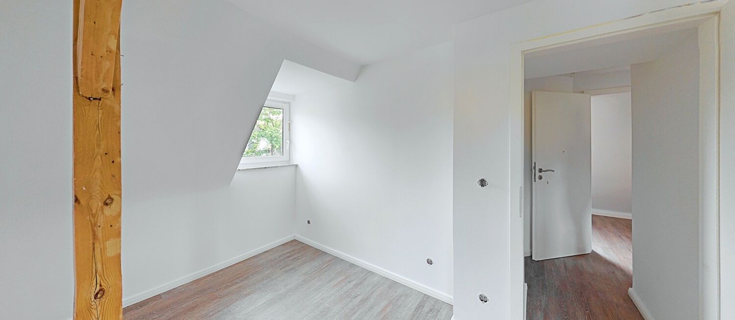 Zimmer 2 OG