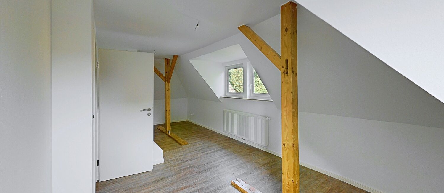 Zimmer 2 OG