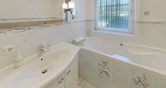von_poll_real_estate_property_25140218_image_12