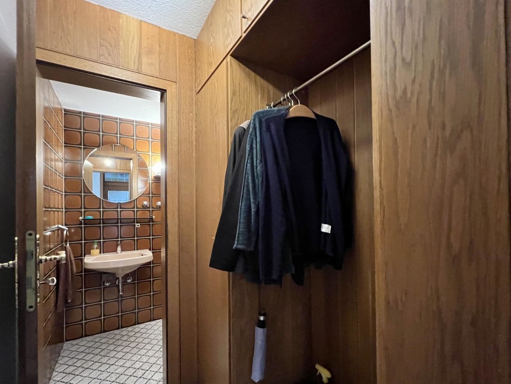Garderobe Gäste-WC