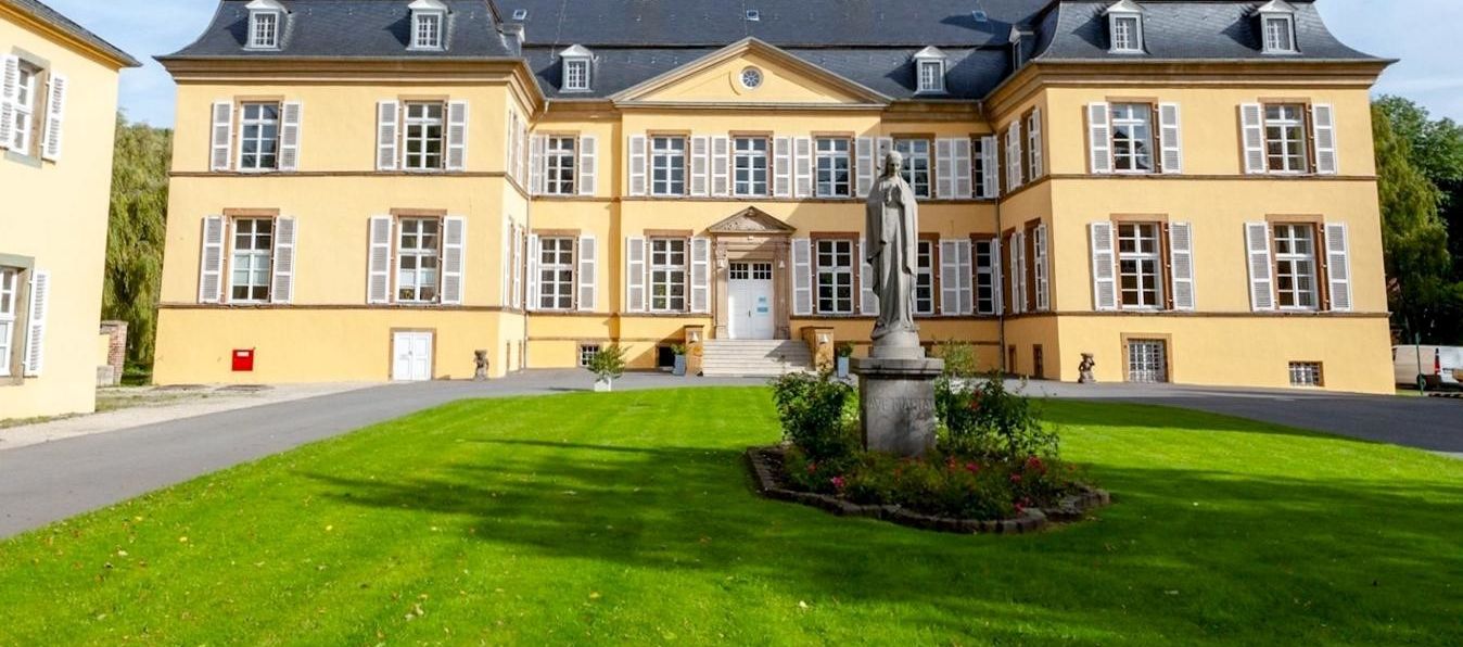 Frontaufnahme