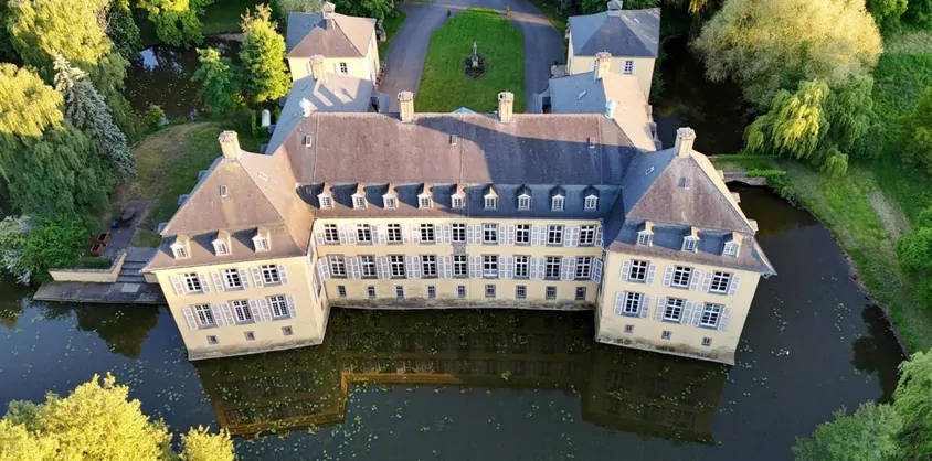 von Poll Immobilien GmbH