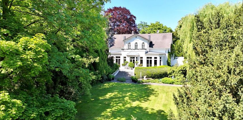 von Poll Immobilien GmbH