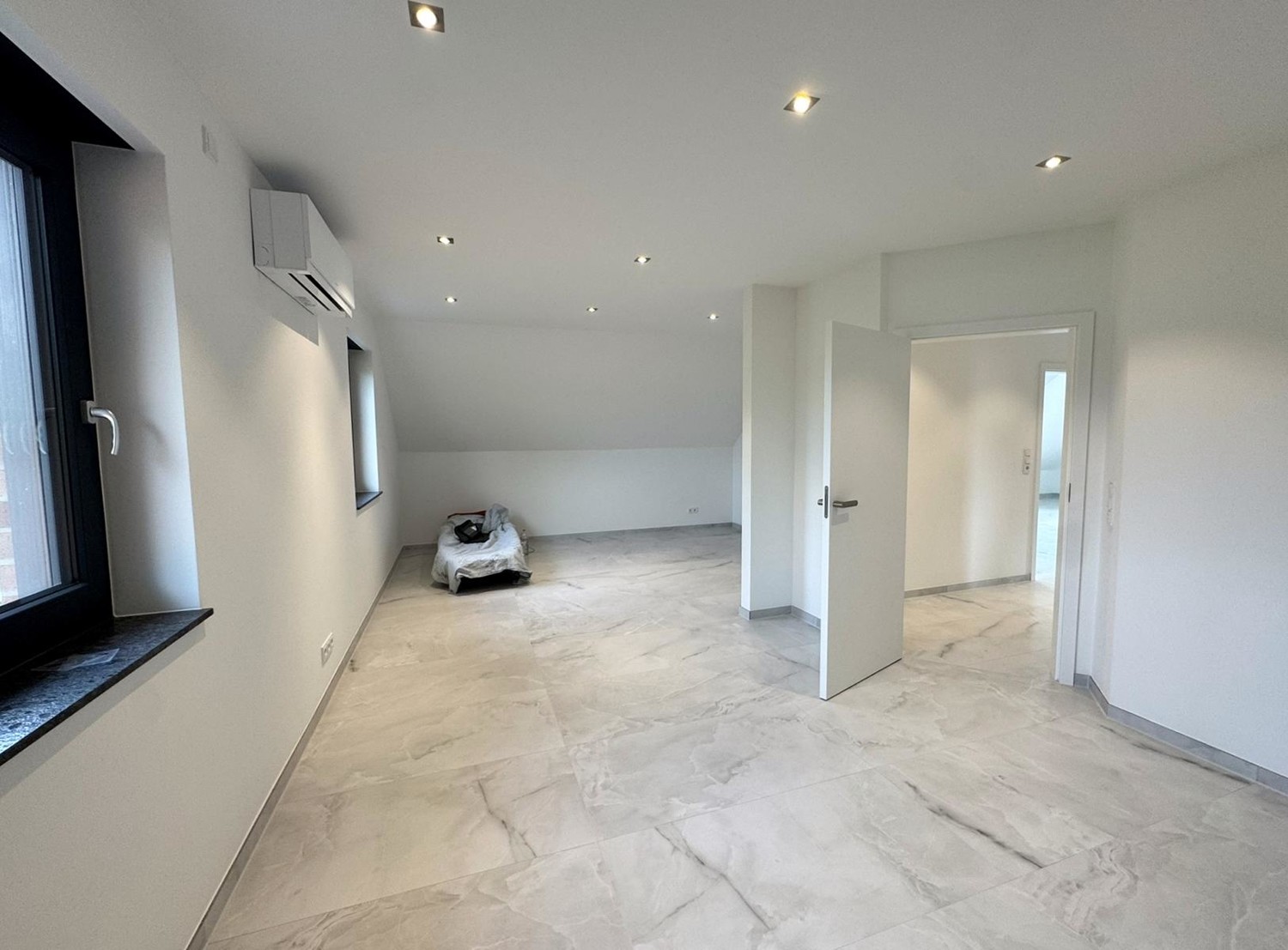 Schlafzimmer 2