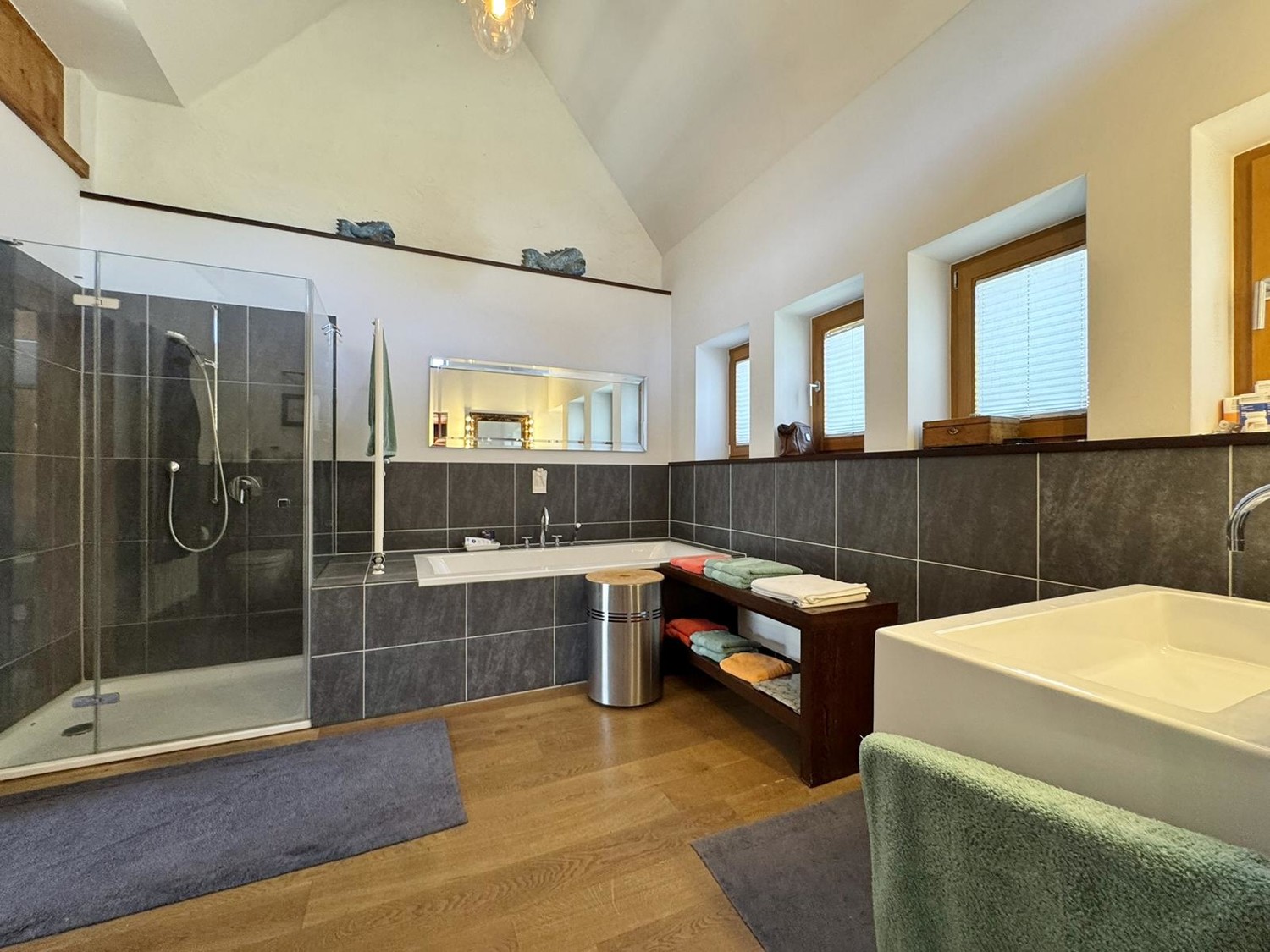 Badezimmer im Erdgeschoss