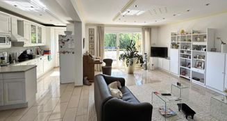 von_poll_real_estate_property_25264143_image_0
