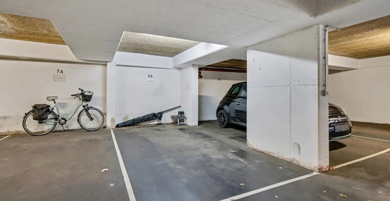 Tiefgaragenstellplatz