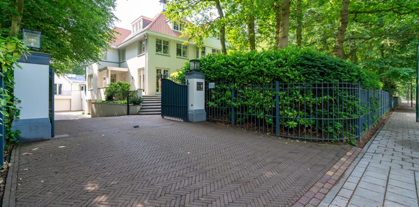 von Poll Immobilien GmbH