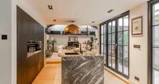 von_poll_real_estate_property_NL24185505_image_2