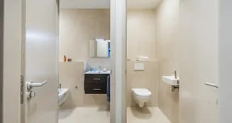 von_poll_real_estate_property_NL24185513_image_53