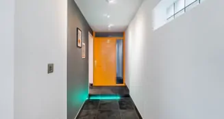 von_poll_real_estate_property_NL24185513_image_11