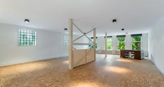 von_poll_real_estate_property_NL24185513_image_44