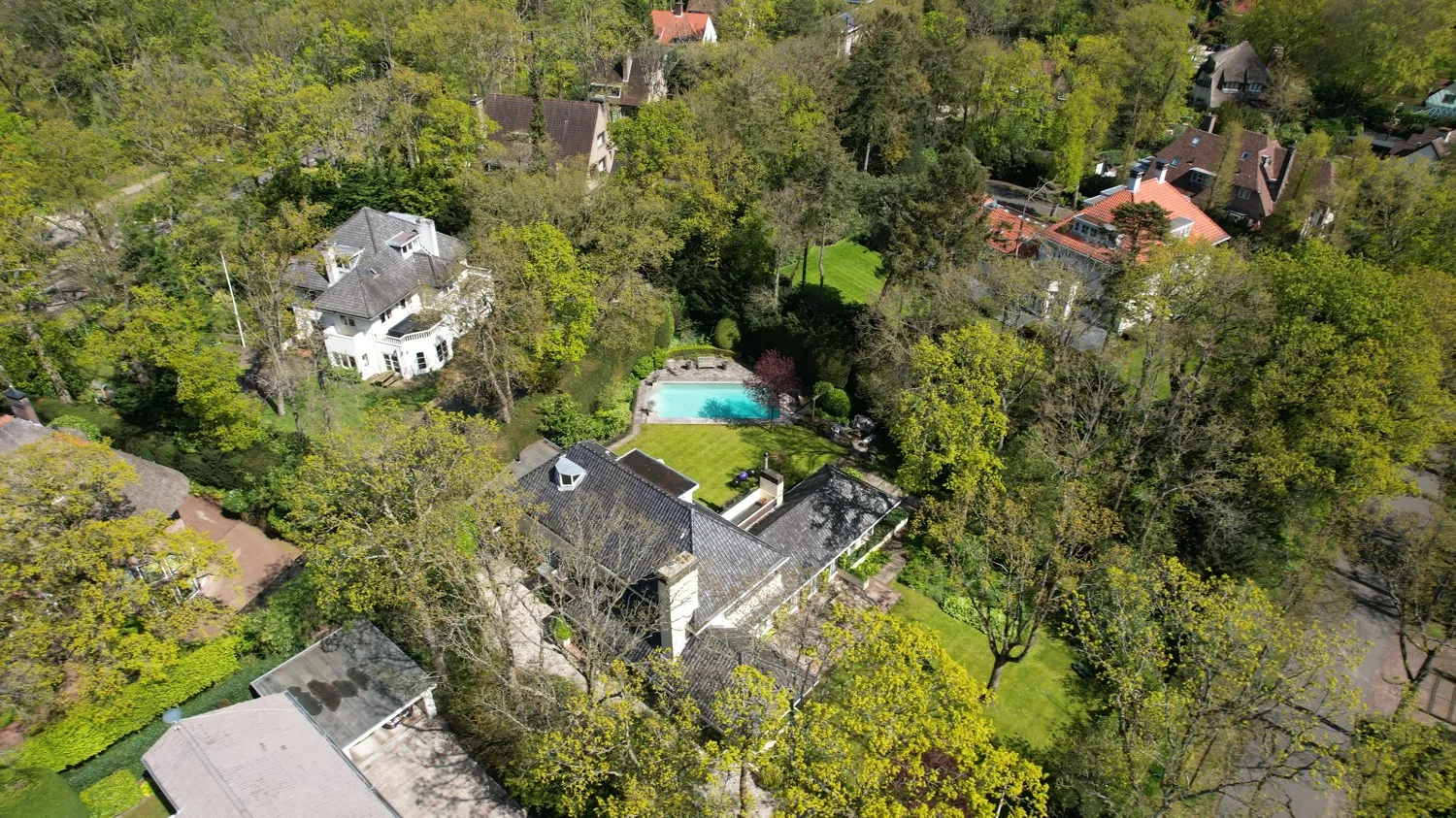 32_6154324_2835389447