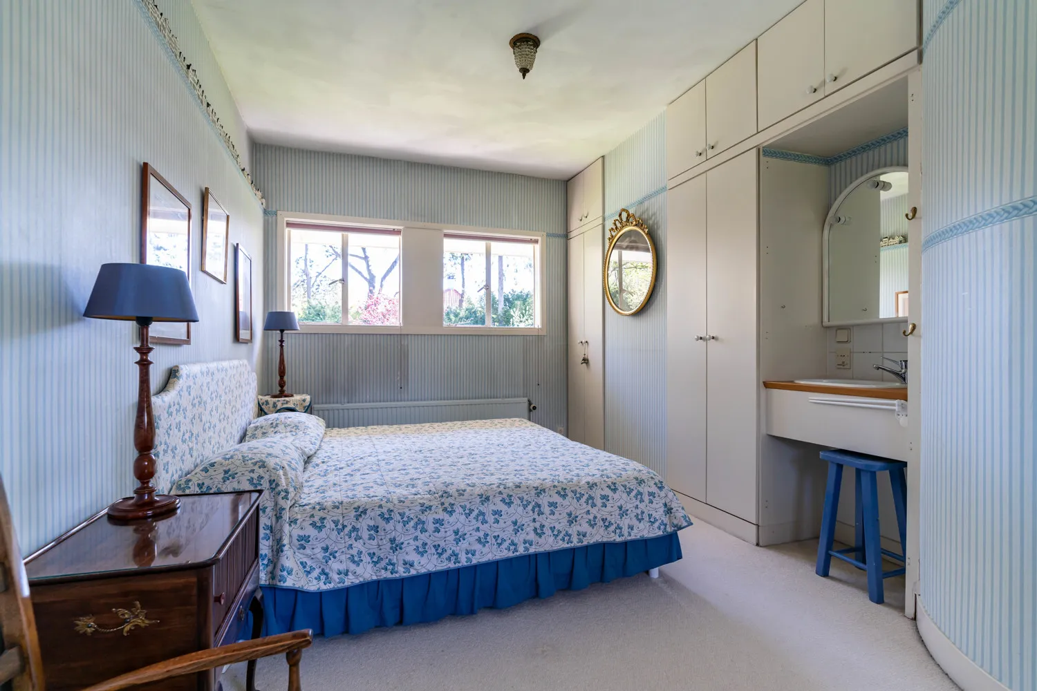 22_6154324_2835389379