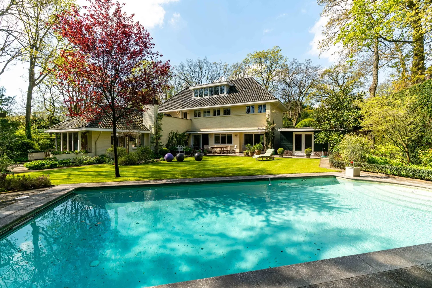 30_6154324_2835389419