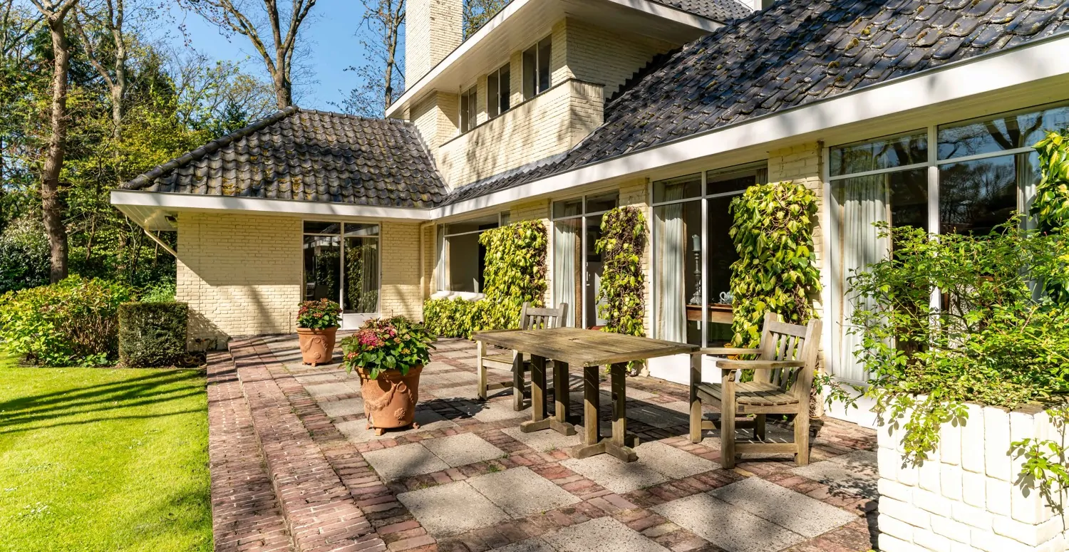 4_6154324_2835389275