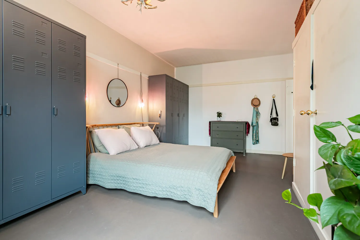 Pieter de Hoochstraat 3-2-33