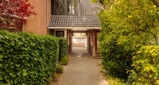 von_poll_real_estate_property_NL25185571_image_2