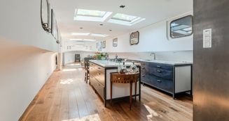 von_poll_real_estate_property_NL25185568_image_5