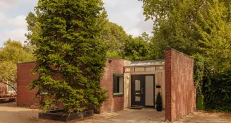 von_poll_real_estate_property_NL25185576_image_0