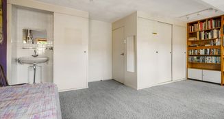 von_poll_real_estate_property_NL25185572_image_75