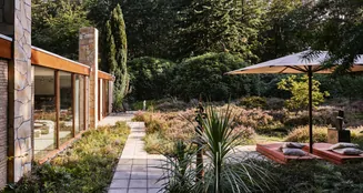 von_poll_real_estate_property_NL25185587_image_1