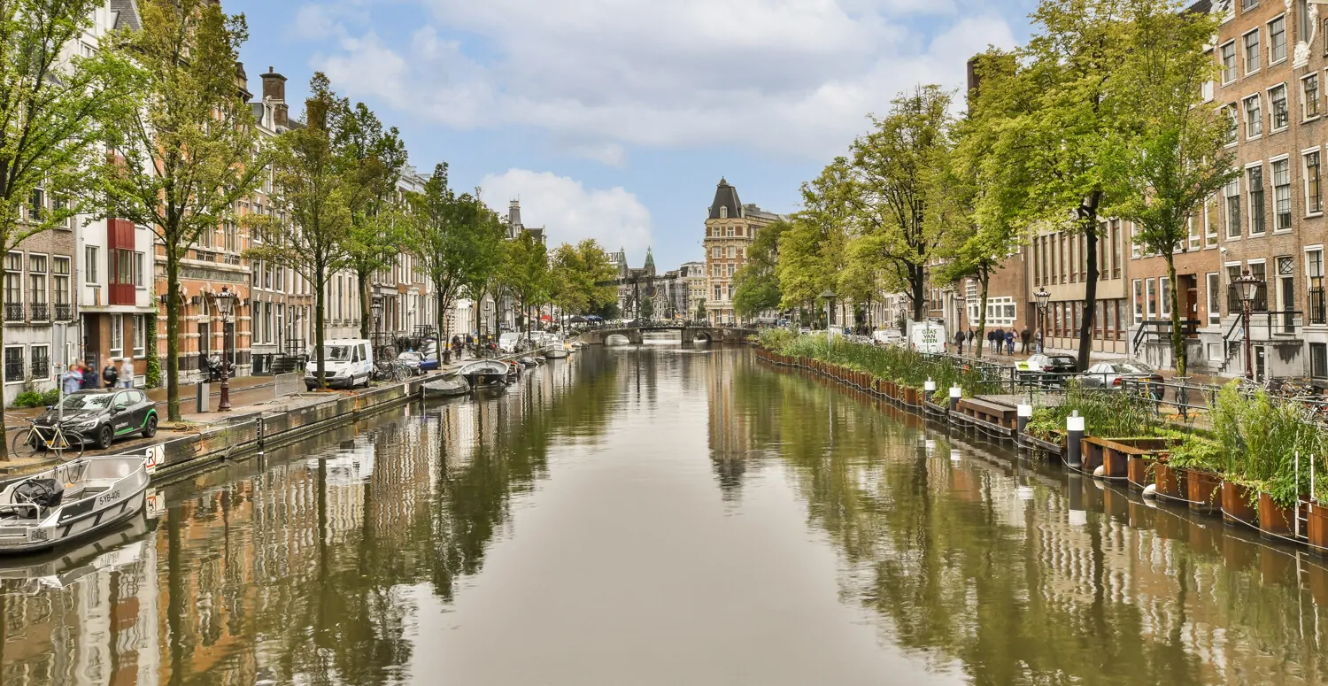 Kloveniersburgwal 75 D - 44