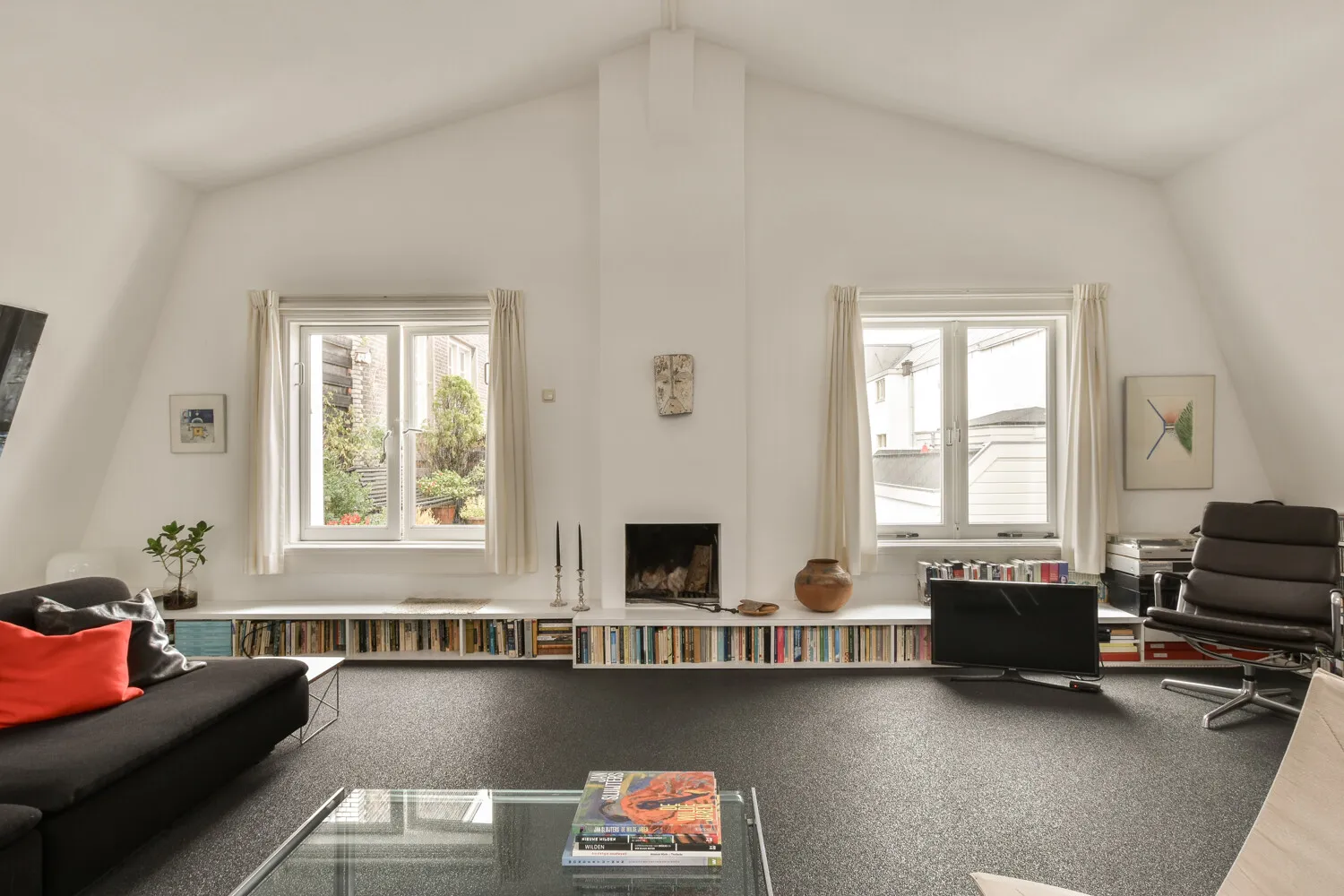 Kloveniersburgwal 75 D - 6