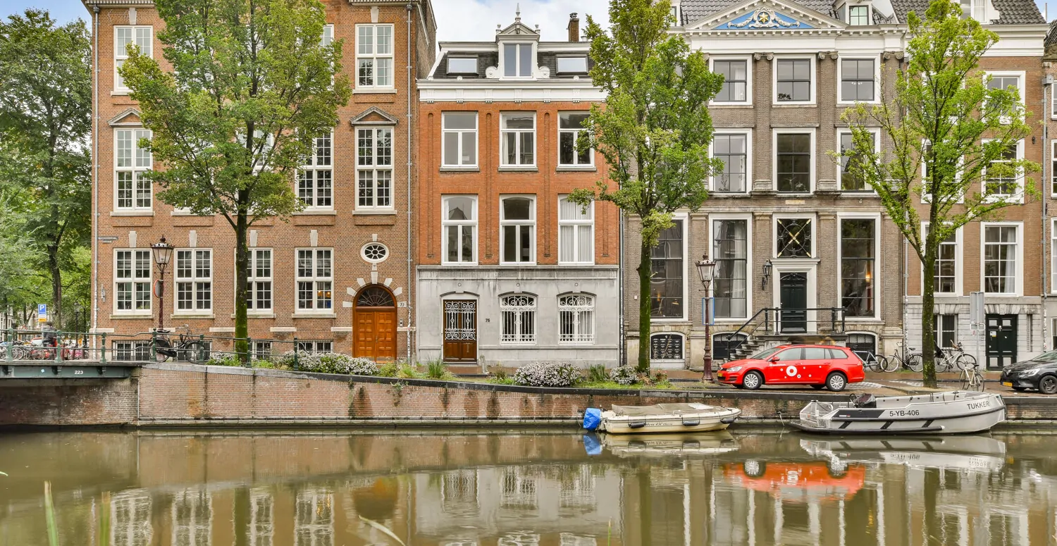 Kloveniersburgwal 75 D - 2