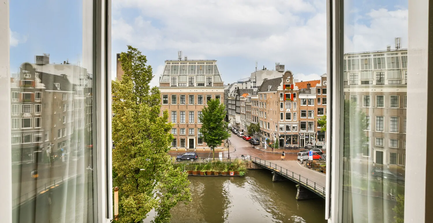 Kloveniersburgwal 75 D - 30