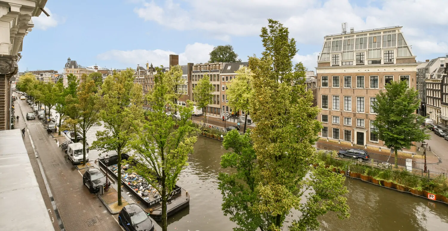 Kloveniersburgwal 75 D - 31