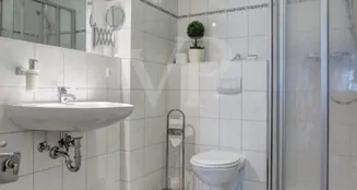 von_poll_real_estate_property_20257199_image_7