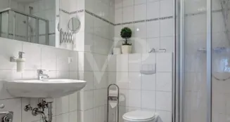 von_poll_real_estate_property_20257199_image_7