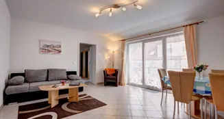 von_poll_real_estate_property_20257199_image_8