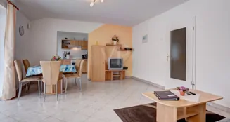 von_poll_real_estate_property_20257199_image_9