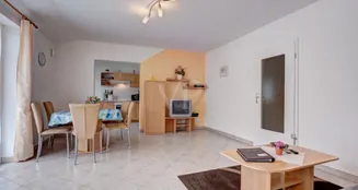 von_poll_real_estate_property_20257199_image_9