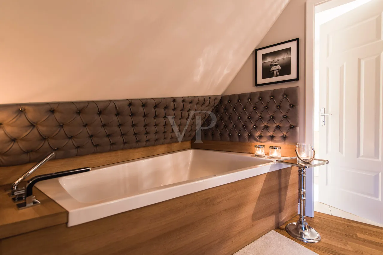 Badewanne im Schlafbereich