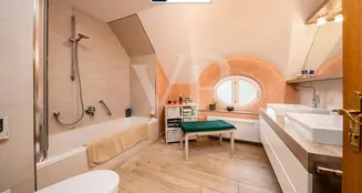 von_poll_real_estate_property_25321048_image_12